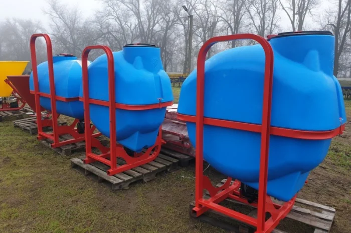 Опрыскиватель польский навесной итал. комплектация 800/1000л.(16м)- фото № 3