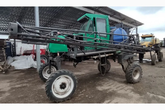 Опрыскиватель самоходный Spray Coupe 2200- фото № 1