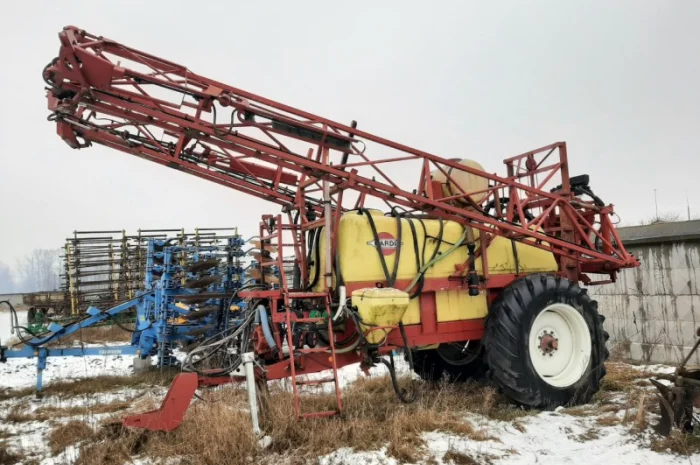 Опрыскиватель прицепной HARDI Commander 4400- фото № 1