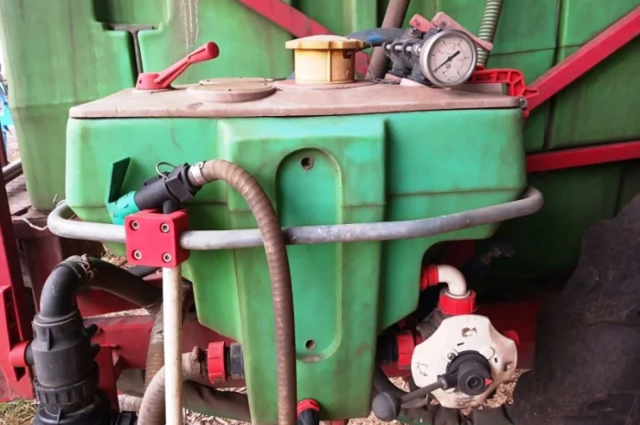 Причіпний обприскувач KRUKOWIAK 3000- фото № 12