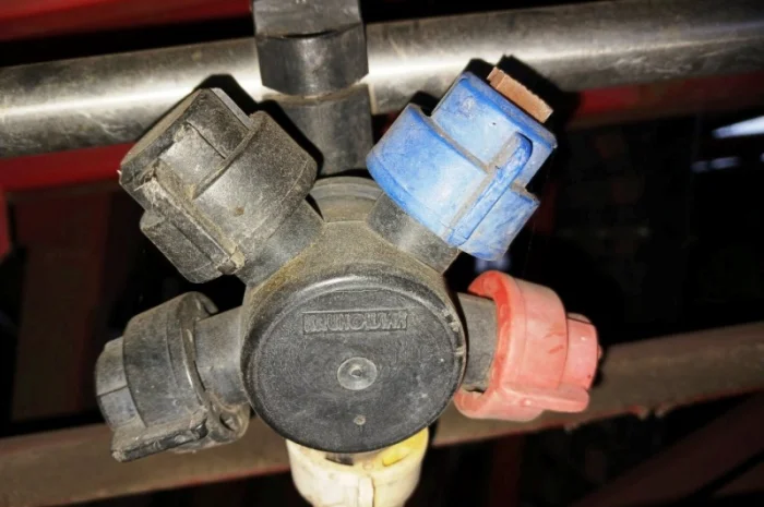 Причіпний обприскувач KRUKOWIAK 3000- фото № 15