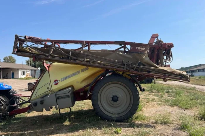 Обприскувач причіпний HARDI Commander 3200 повітряний рукав- фото № 1