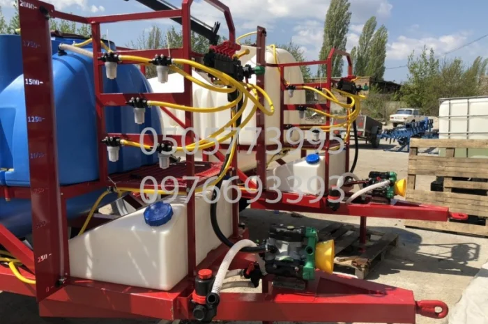 Опрыскиватель ОП-2000 с маятниковой штангой 18 метров ( тройная форсунка)- фото № 1