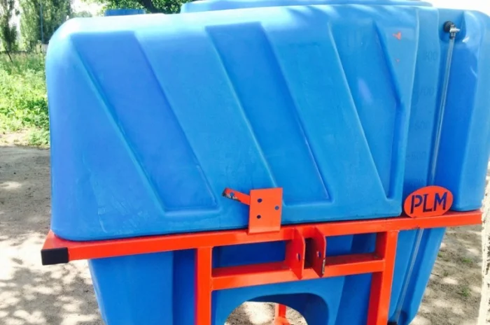 Продам опрыскиватель навесной, 800, 1000 л, Польша- фото № 1