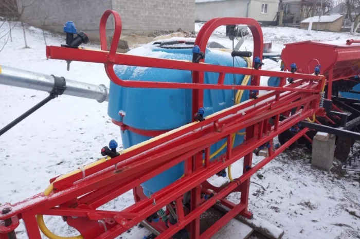 Обприскувач на 400л бочка кропілка на т-40(польща)- фото № 2