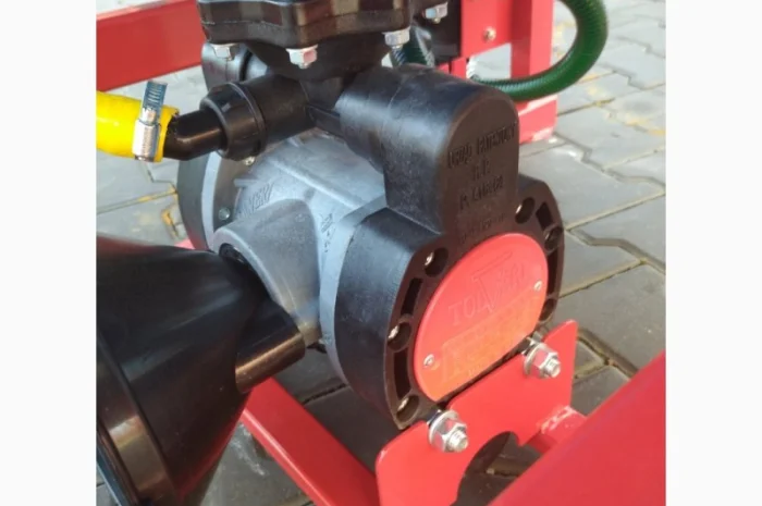 Обприскувач на 800л на мтз юмз гнута рама посилены крила+стабілізатор- фото № 3