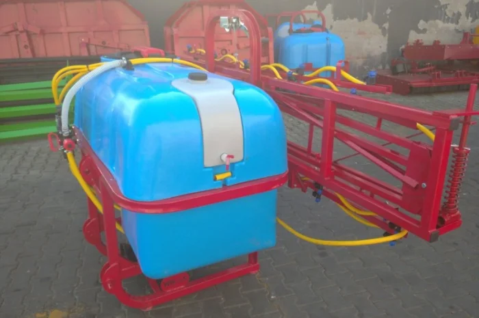 Обприскувач на 800л на мтз юмз гнута рама посилены крила+стабілізатор- фото № 4