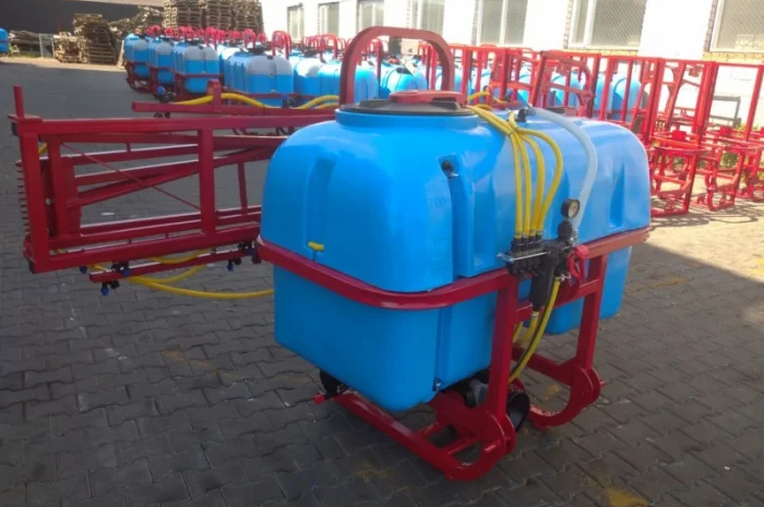 Обприскувач на 800л на мтз юмз гнута рама посилены крила+стабілізатор- фото № 6