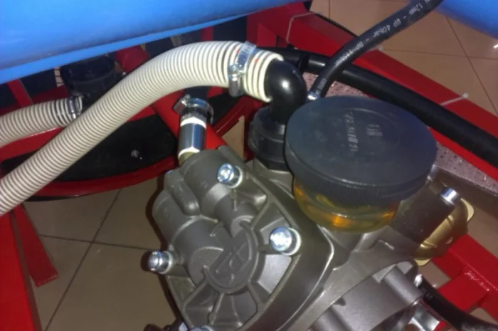 Опрыскиватель навесной садовый ОНС (итальянское оборудование), купити садовий обприскувач- фото № 3