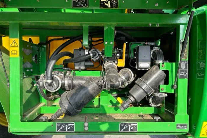 Обпричкувач самохідний John Deere R4040i (2019)- фото № 10