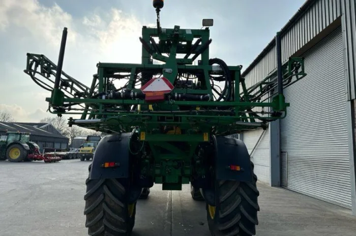 Обпричкувач самохідний John Deere R4040i (2019)- фото № 5