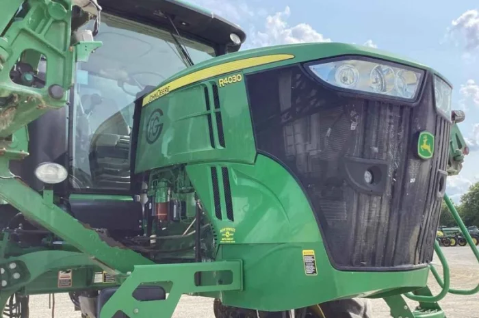 Обприскувач самохідний John Deere 4030R (2016)- фото № 17
