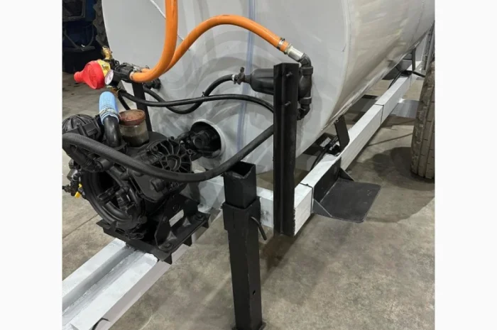 Продам садовий обприскувач ОВС-2000- фото № 3