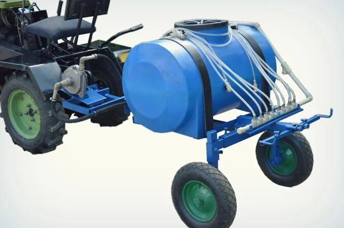 Опрыскиватель для мототрактора 150 л. С помпой и ремнем- фото № 2