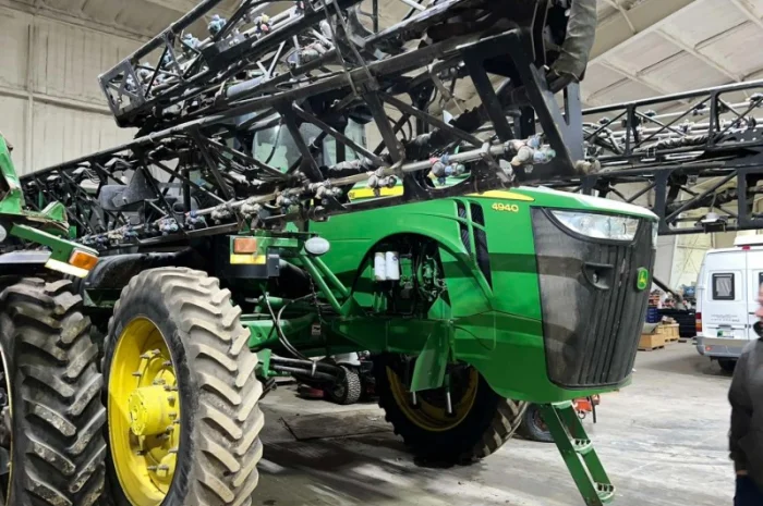 Обприскувач John Deere 4940- фото № 2