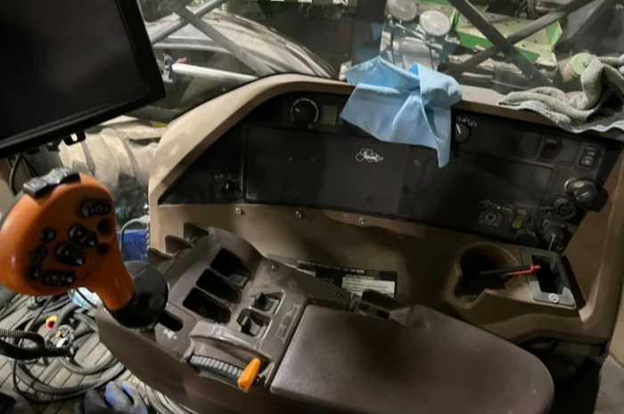 Обприскувач John Deere 4940- фото № 5