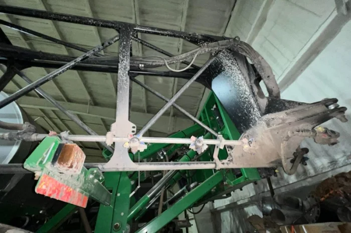 Обприскувач John Deere 4940- фото № 7