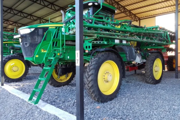 Розпродаж самохідних оприскувачів John Deere- фото № 1