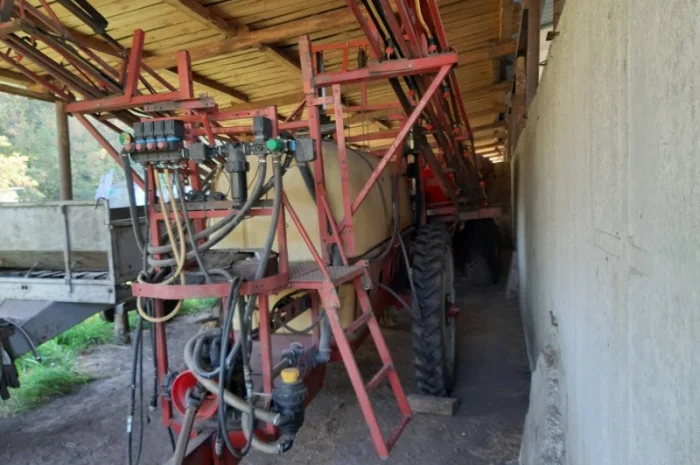 Опрыскиватель Hardi 18м- фото № 3