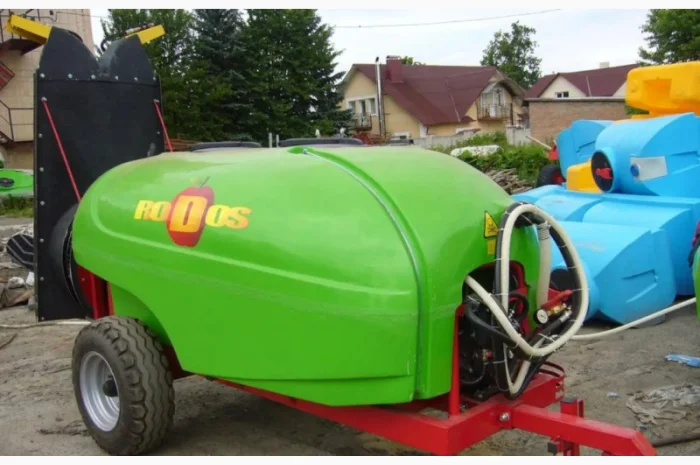 Продам садовый опрыскиватель на 2000 литров Прицепной Родос-2000- фото № 8