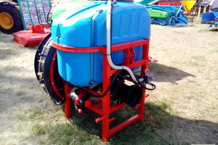 Опрыскиватель садовый Wirax 400, 600, 800 л Італія- фото № 1