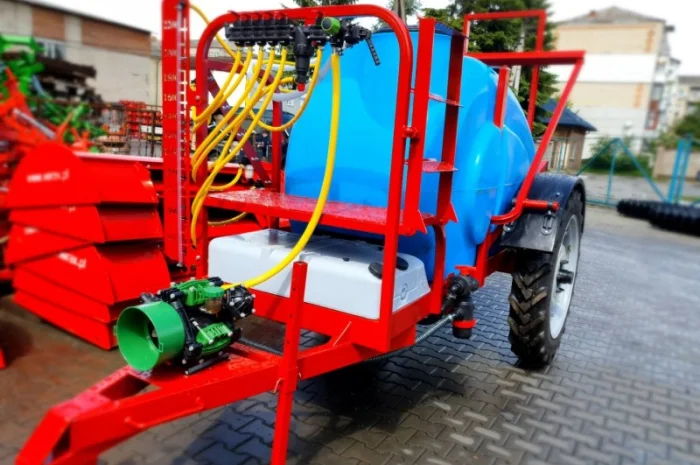 Оприскувач 2000 2500 л Польща- фото № 1