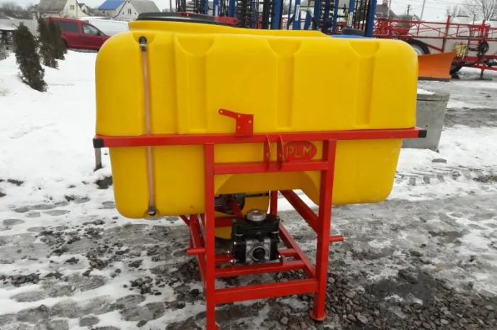 Обприскувач для садів та виноградників 800 л- фото № 3