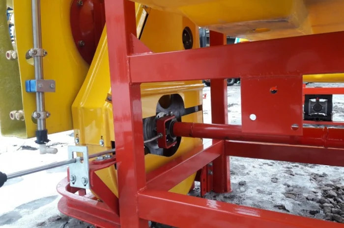 Садовий навісний обприскувач 800 л- фото № 3