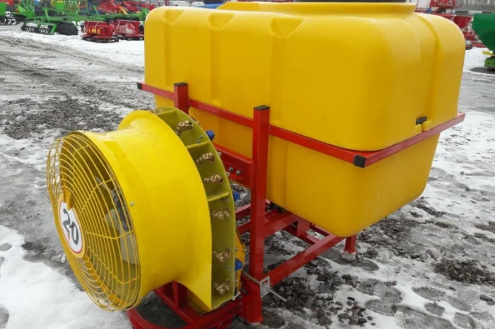 Садовий навісний обприскувач 800 л- фото № 17