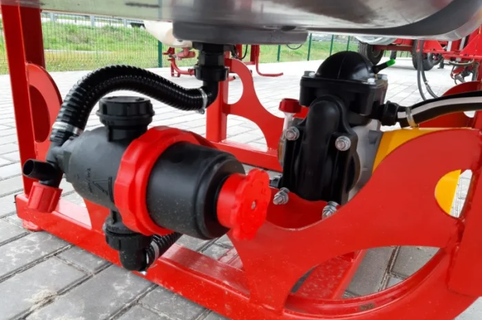 Навісний обприскувач на 600 л штанга 14м- фото № 6