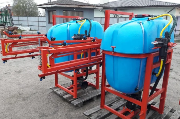 Навісний обприскувач 400 л для внесення пестицидів штанга 12 м- фото № 2