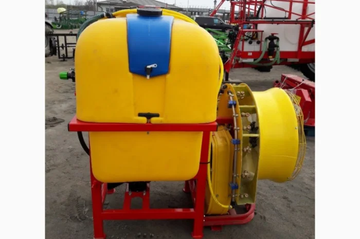 600 л садовий обприскувач- фото № 1