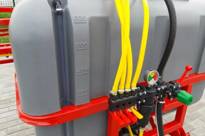 Тракторний штанговий 600 л навісний обприскувач штанга 12 м- фото № 8