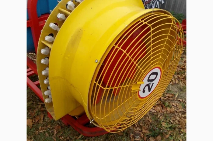 Садовий навісний обприскувач 200 л- фото № 3