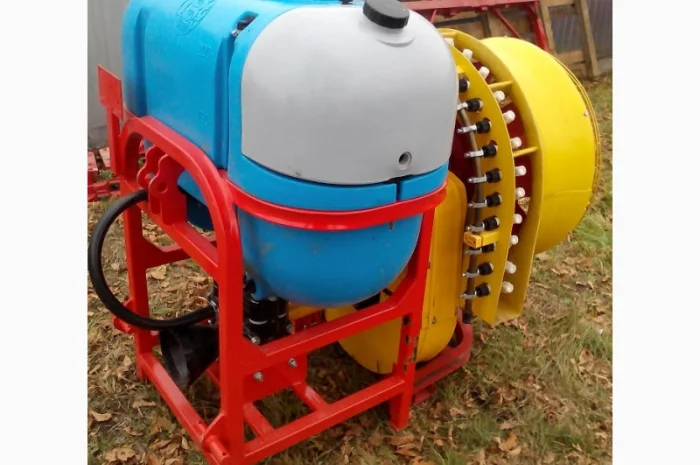 Садовий навісний обприскувач 200 л- фото № 6