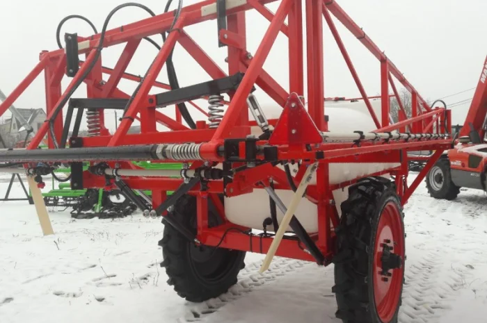 Польовий штанговий обприскувач ОСШ 2000, 2500 л штанга 18 м- фото № 3