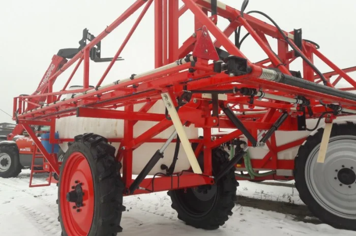 Польовий штанговий обприскувач ОСШ 2000, 2500 л штанга 18 м- фото № 6