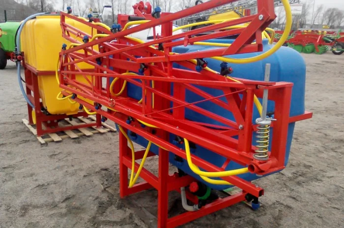 Оприскувачі з баком 400 л Польща- фото № 3