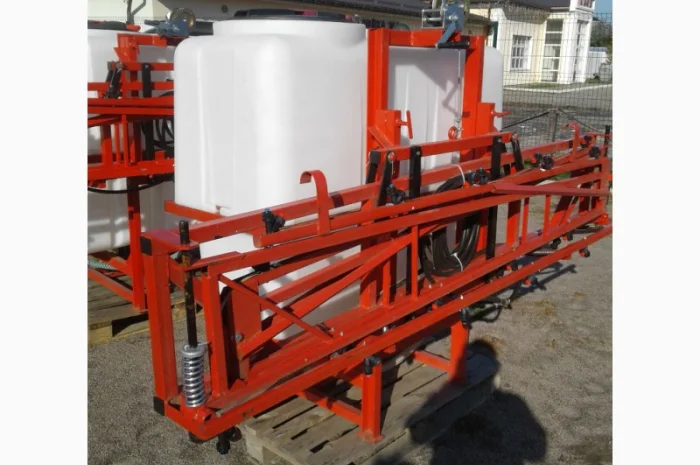 Оприскувачі з баком 400 л Польща- фото № 4