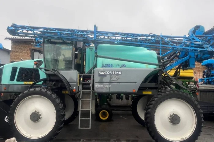 Опрыскиватель самоходный Berthoud RAPTOR 4240- фото № 1