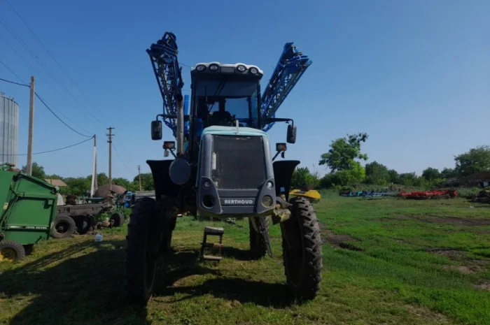 Опрыскиватель самоходный Berthoud RAPTOR 4240- фото № 2