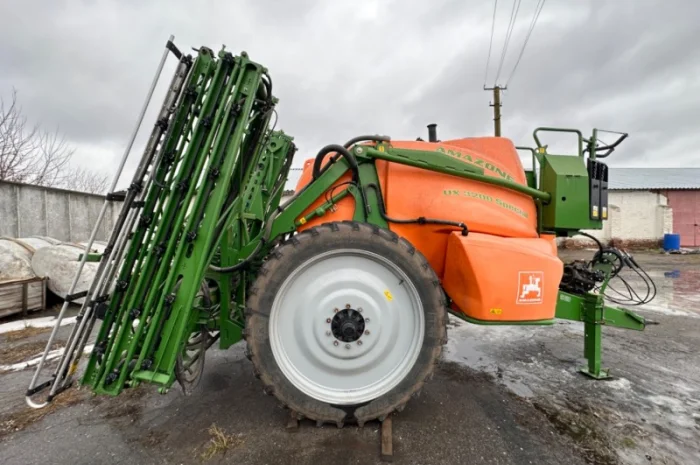 Amazone UX 3200 special isobas 2017 року 24 м- фото № 8