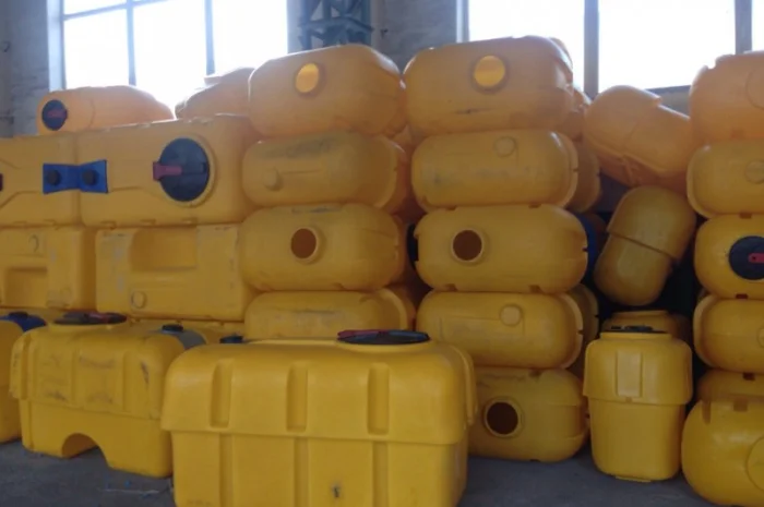 Бочка, емкость для опрыскивателя, опрыскиватель, для воды и других целей 200 - 800л Польша- фото № 3