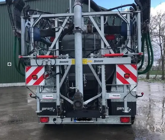 Причіпний розкидач органічних добрив Vogelsang SwingUp 18m Schleppschuh BaseRunner- фото № 1