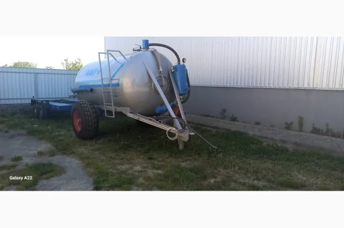 Бочка навозу МЖТ6 (6м3; 8мм; вакум КО503, розкидач)- фото № 4