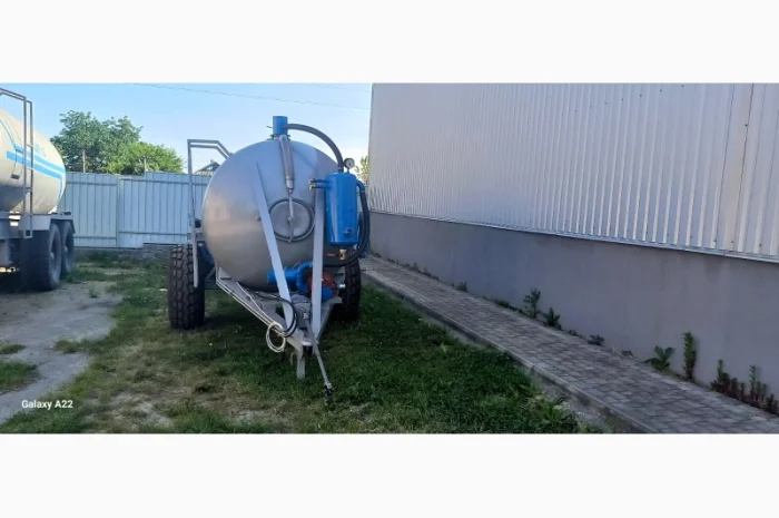 Бочка навозу МЖТ6 (6м3; 8мм; вакум КО503, розкидач)- фото № 5