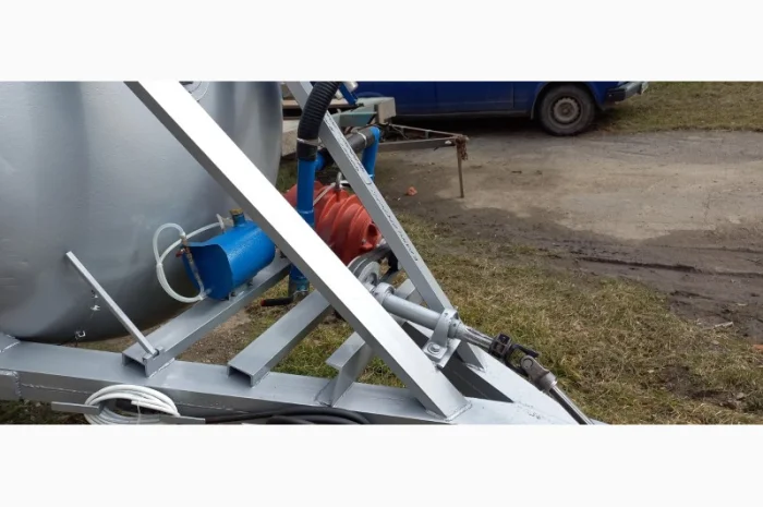 Причіп-бочка МЖТ-6 вакумна з розкидачем навозу- фото № 6