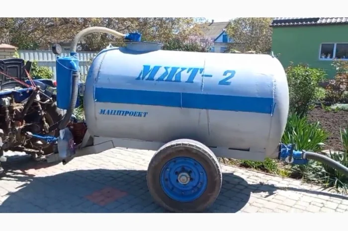 Бочка МЖТ-2 асенізаційна з розкидачем- фото № 1