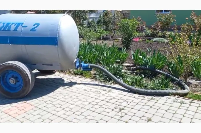 Бочка МЖТ-2 асенізаційна з розкидачем- фото № 4