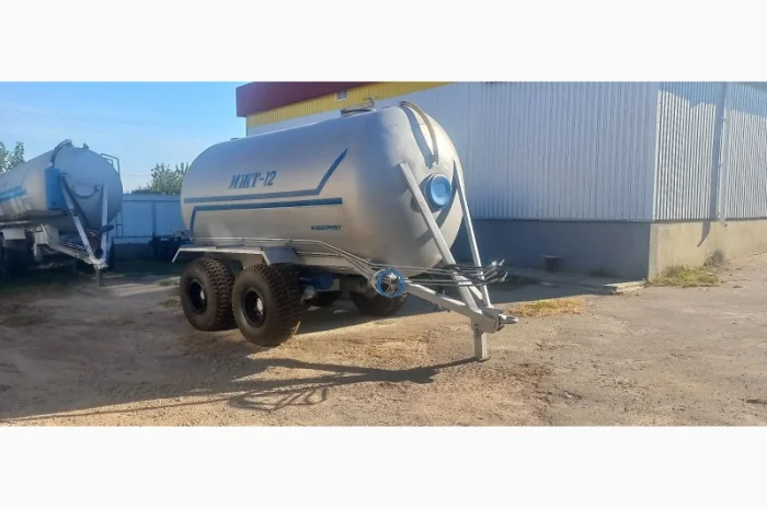 Бочка навозу МЖТ-12 (12м3) з розкидачем та мішалкою- фото № 1